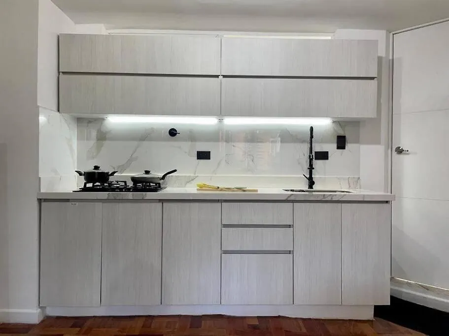 Apartment Modern Apartment-1 Block From El Poblado Park Medellin Colombia